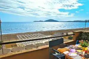 Edy sea View Holiday Apartment, Формия