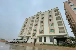 Almazarbuilding, Салала