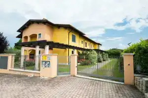 Casa della Rocca, Манерба-дель-Гарда