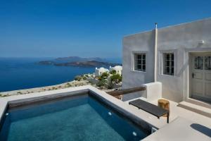 Azanti Suites, Мегалохори