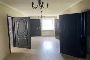 Гранд-Отель, Лукоянов