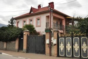 Гостевой дом «Никита», Алушта
