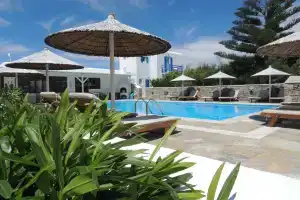 Anemos Studios & Apartments, Орнос