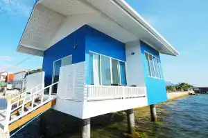 Baan I Taley On Sea, Джомтьен
