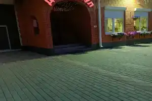 Мотель «Джамбул», Новая Усмань