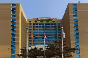 Radisson Suite Hotel - Toronto Airport, Миссисауга