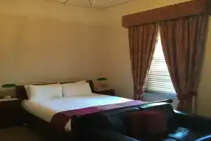 Clydesdale Manor, Хобарт