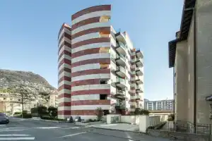 Roggia Apartments, Лугано