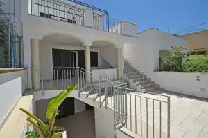 Villa del Mare I, Торре-Сан-Джованни-Удженто