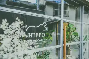 Hippo Hostel & Cafe Bar, Осака
