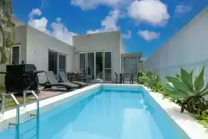 La Maison Blanche, Йомитан