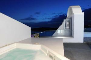 Fira Cave Suites, Фира