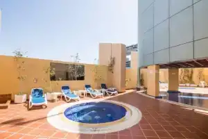 Beautiful Studio Apartment in Jlt, Дубай