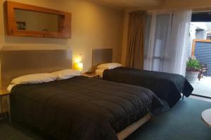 At The Rocks Motor Lodge, Нейпир