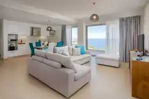 Luxury Suite Thalia - Amazing Sea View, Агия-Пелагия
