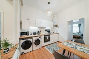 3 Bedrooms - 75sqm - 15 Min. City Center, Вена