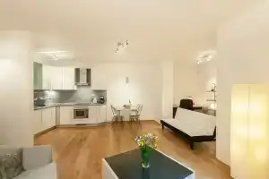 Romantic Condo near Charles Bridge, Прага