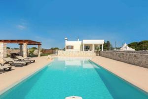 2088 Villa Marilda, Мартина-Франка