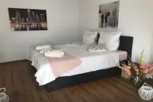 Oftersheim Apartment, Шветцинген