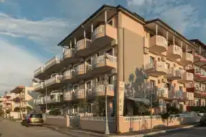 Ino Luxury Rooms, Паралия-Катерини