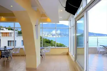 Ливадийский - 42