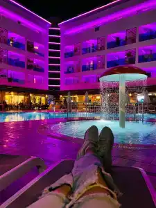 Blue Wave Suite - 89