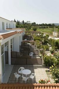 Eliofos Elegant Maisonettes - 21