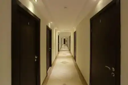 Петровский двор - 21