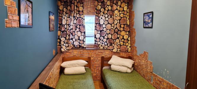 Red Gates Hostel - 14