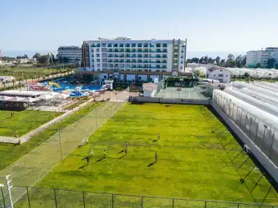 The Lumos Deluxe Resort & Spa - 13