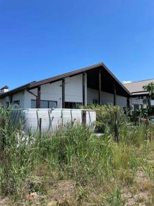 Surf House - 2