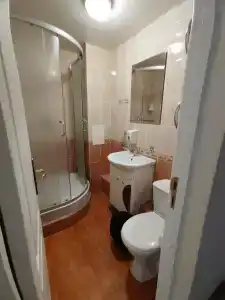 Академическая - 85