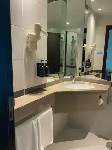 Holiday Inn Express Dubai Internet City, an IHG - 90