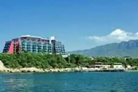 Merit Crystal Cove Casino & Spa - 6