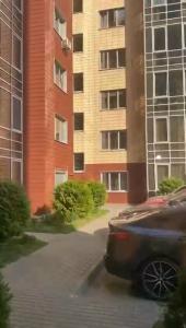 Современная студия Голубая с ванной у озера - 91