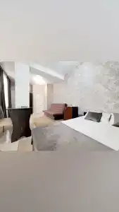 у Эммы - 22