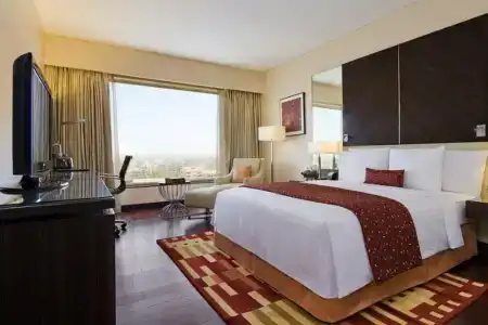 Courtyard by Marriott Mumbai International Airport - 52