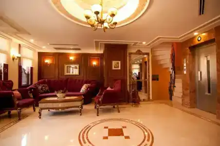 Emine Sultan - 1