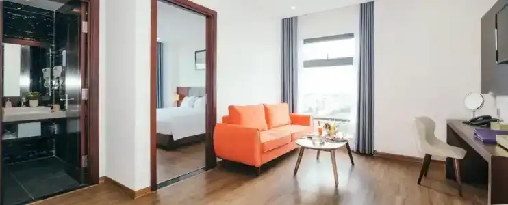 Aria Grand & - 29