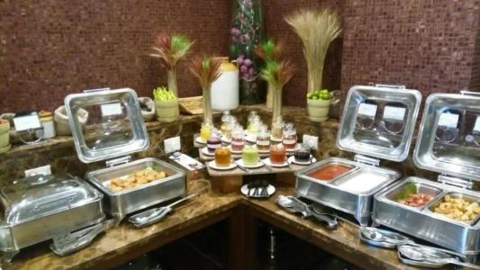 Ramada by Wyndham Jaipur North - 12