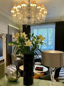 Eccleston Square - 52
