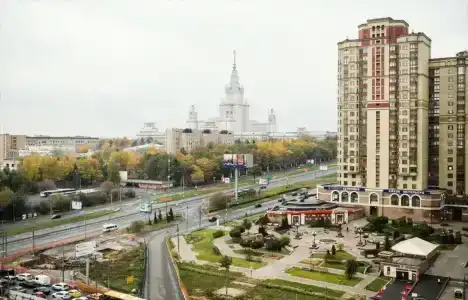 Университетская - 10