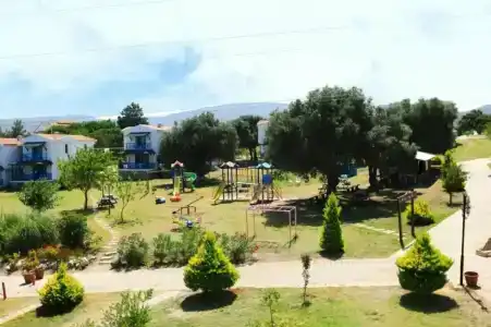 Akay Garden Family Club - 11