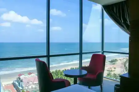 Le Hoang Beach Danang - 20