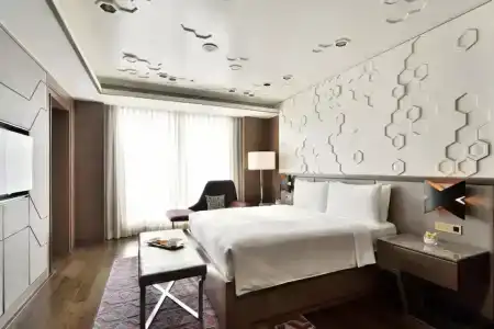 Jw Marriott Mumbai Sahar Airport - 16