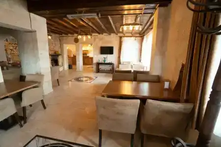 Helen Cave Suites - 34