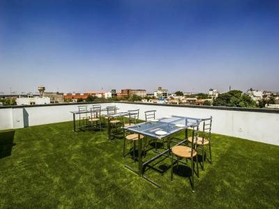 FabSapphire Inn - 36