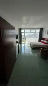 у бассейна - 11