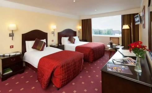 Bonnington & Leisure Centre - 1