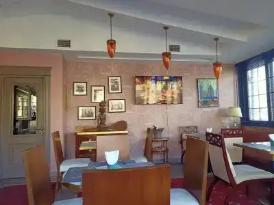 West Inn - 22